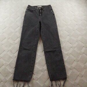 Madewell  Perfect Vintage Straight Jean in Lunar Wash 25 Fray Hem